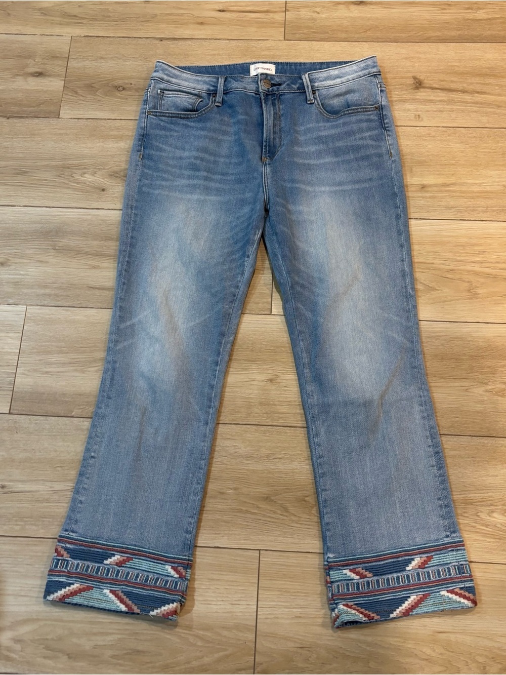 Driftwood Colette Jeans Cropped Embroidered Hem Jeans Size 31 Southwestern Boho